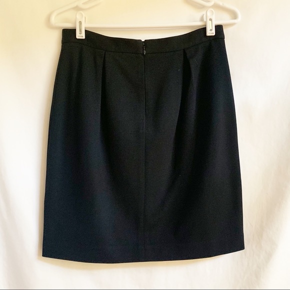 Banana Republic Black Skirt - Picture 2 of 2